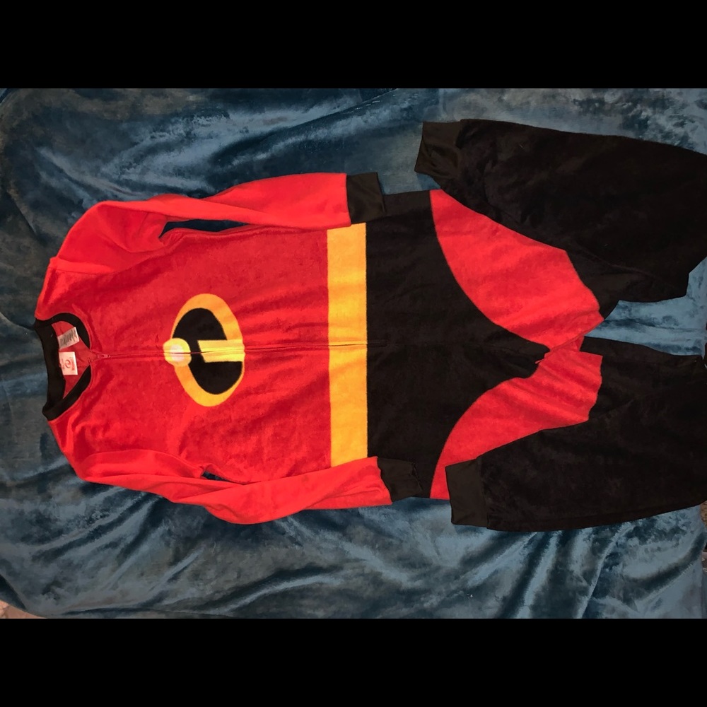 Disney Pixar’s Incredibles 2 Onesie